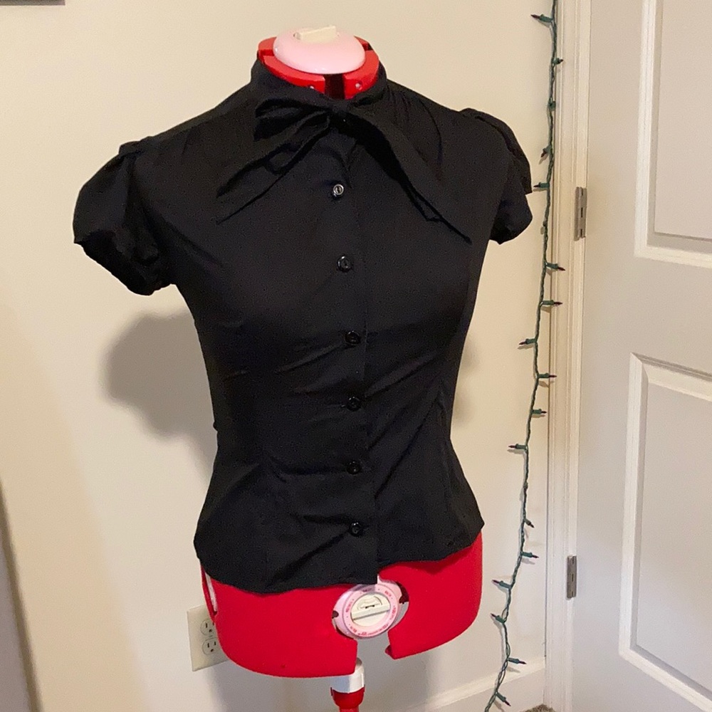 Heart of Haute pussybow blouse